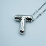 Collares Letra Globo Plateado