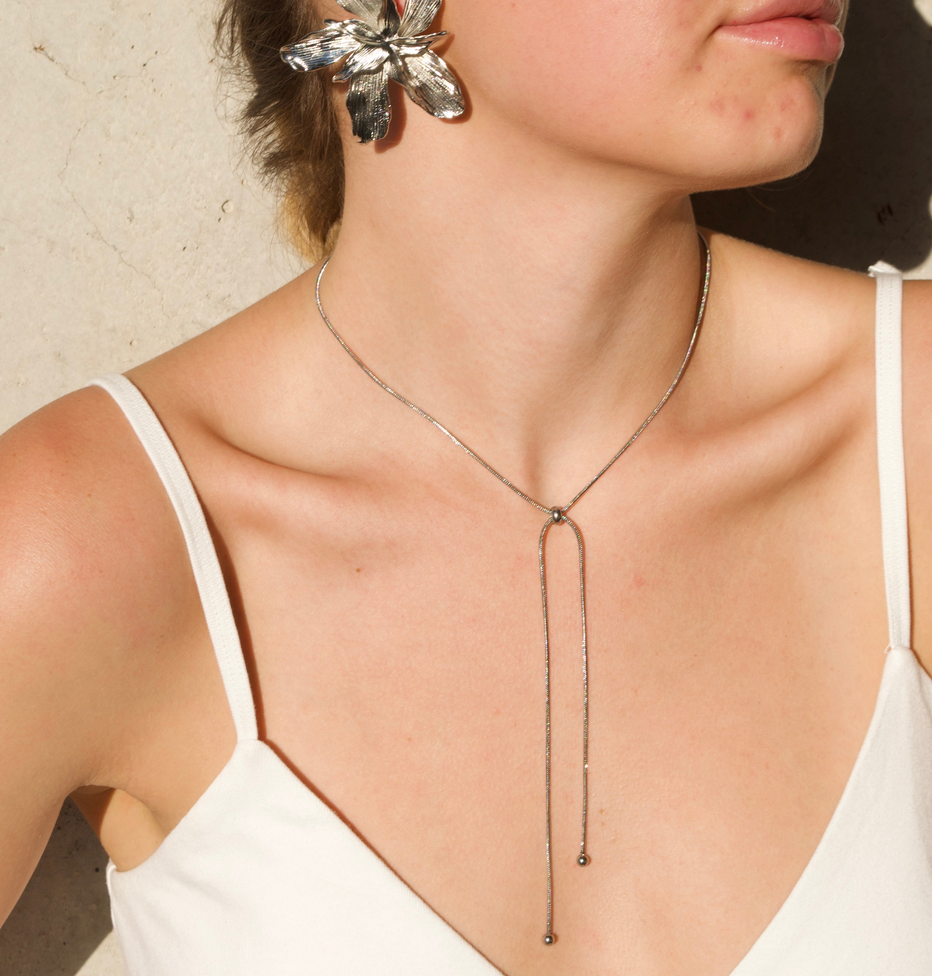 Collar Corbatin Sencillo